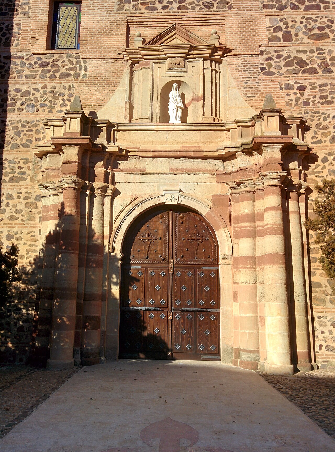Iglesia de Santa Ana en Castellar de Santiago